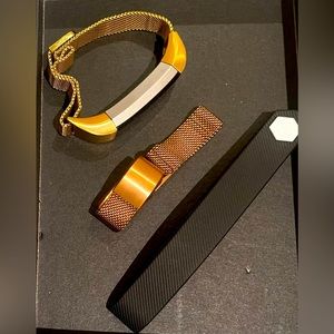 Fitbit Alta and 3 Bands. Untested.